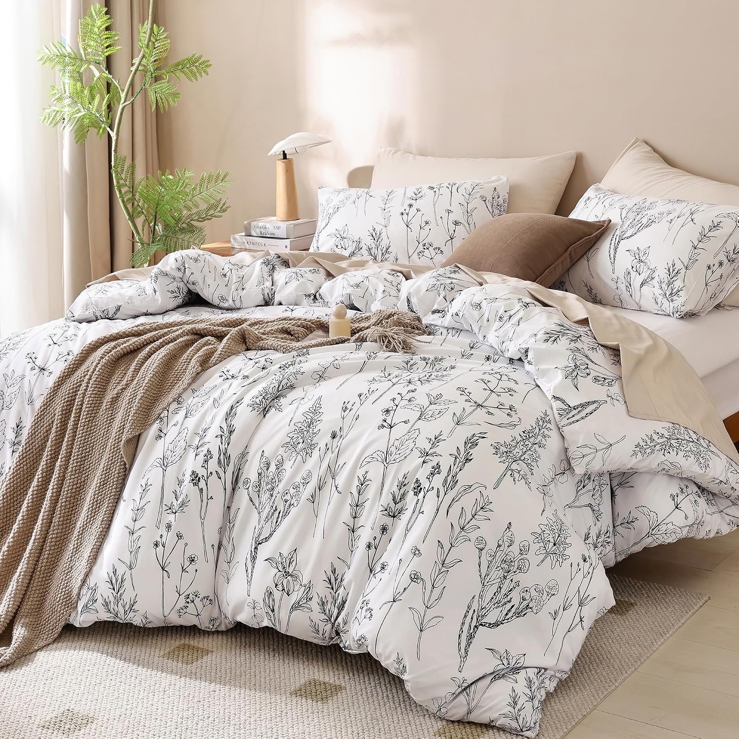 Brushed Microfiber Duvet Cover Set with Botanical Pattern